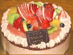 次女の12歳の誕生日！生チョコケーキ、フルーツたっぷり仕様