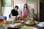 首里の高台にある友人宅で、沖縄の家庭料理と沖縄三線とおしゃべりと、夏の風を楽しむ